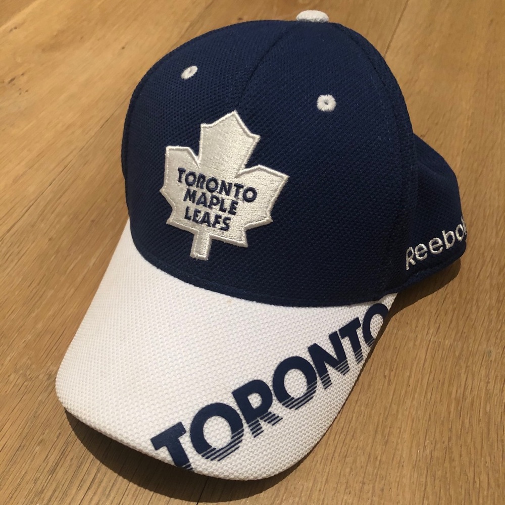 Toronto maple leafs hat